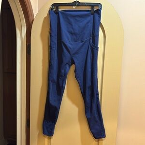 Fabletics Maternity Leggings w/ Pockets